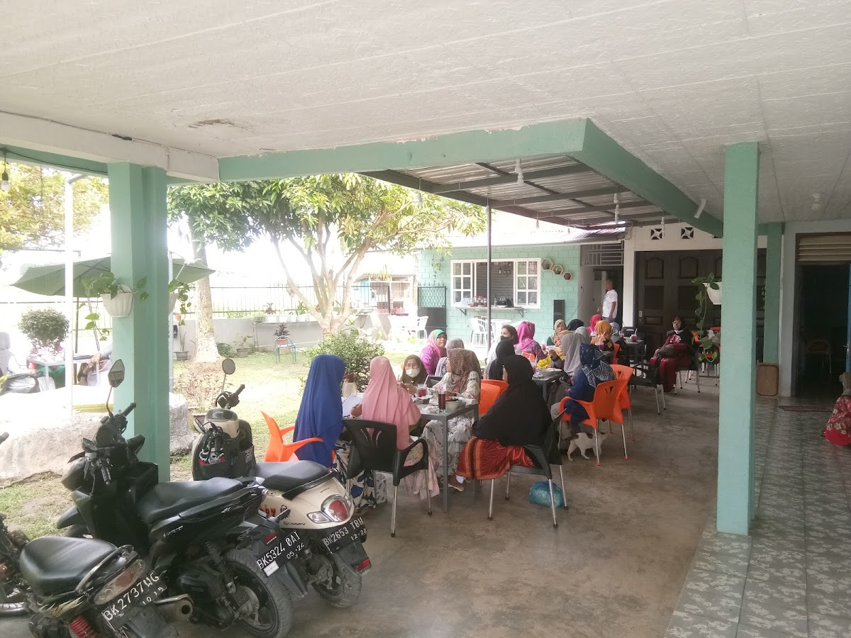 Halalika Cafe & Coffee Photos 2